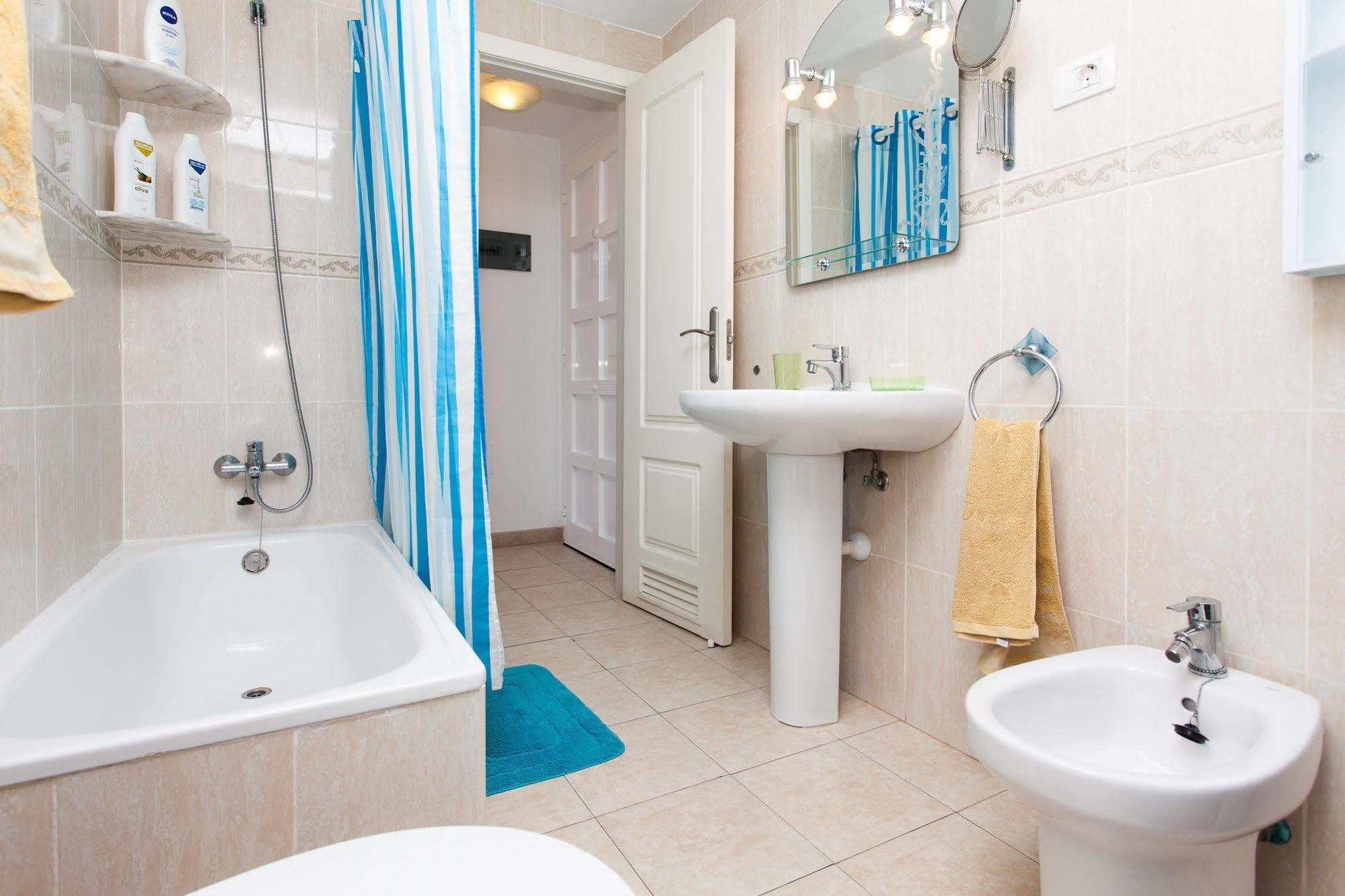 Apartament Ap Esmeralda *